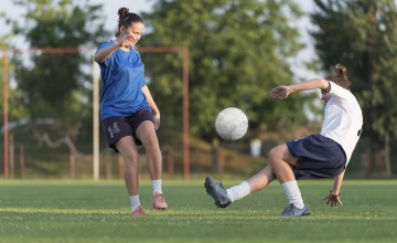 Frauen spielen Fussball